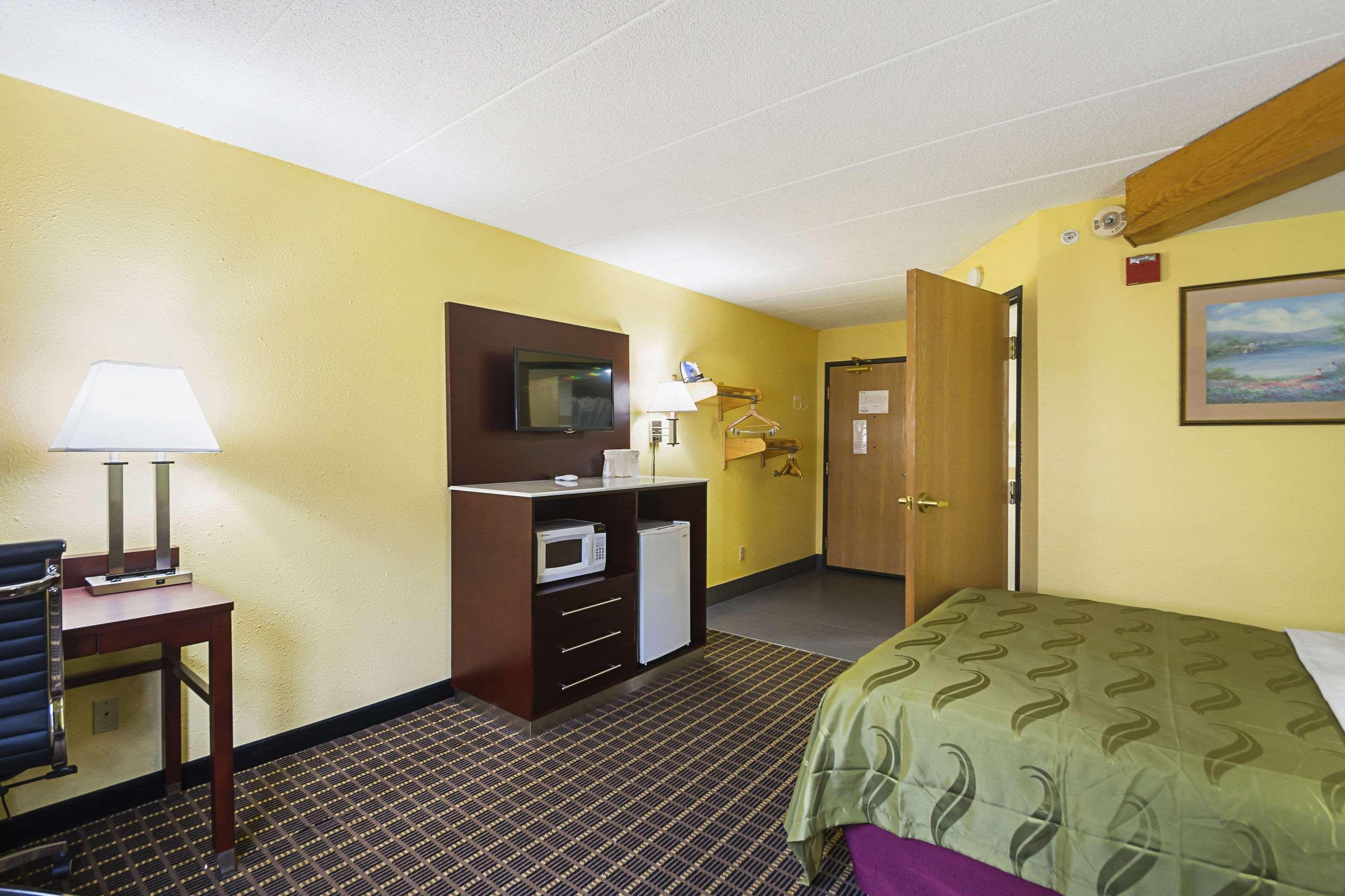 Quality Inn & Suites Harrington - Milford Exteriör bild