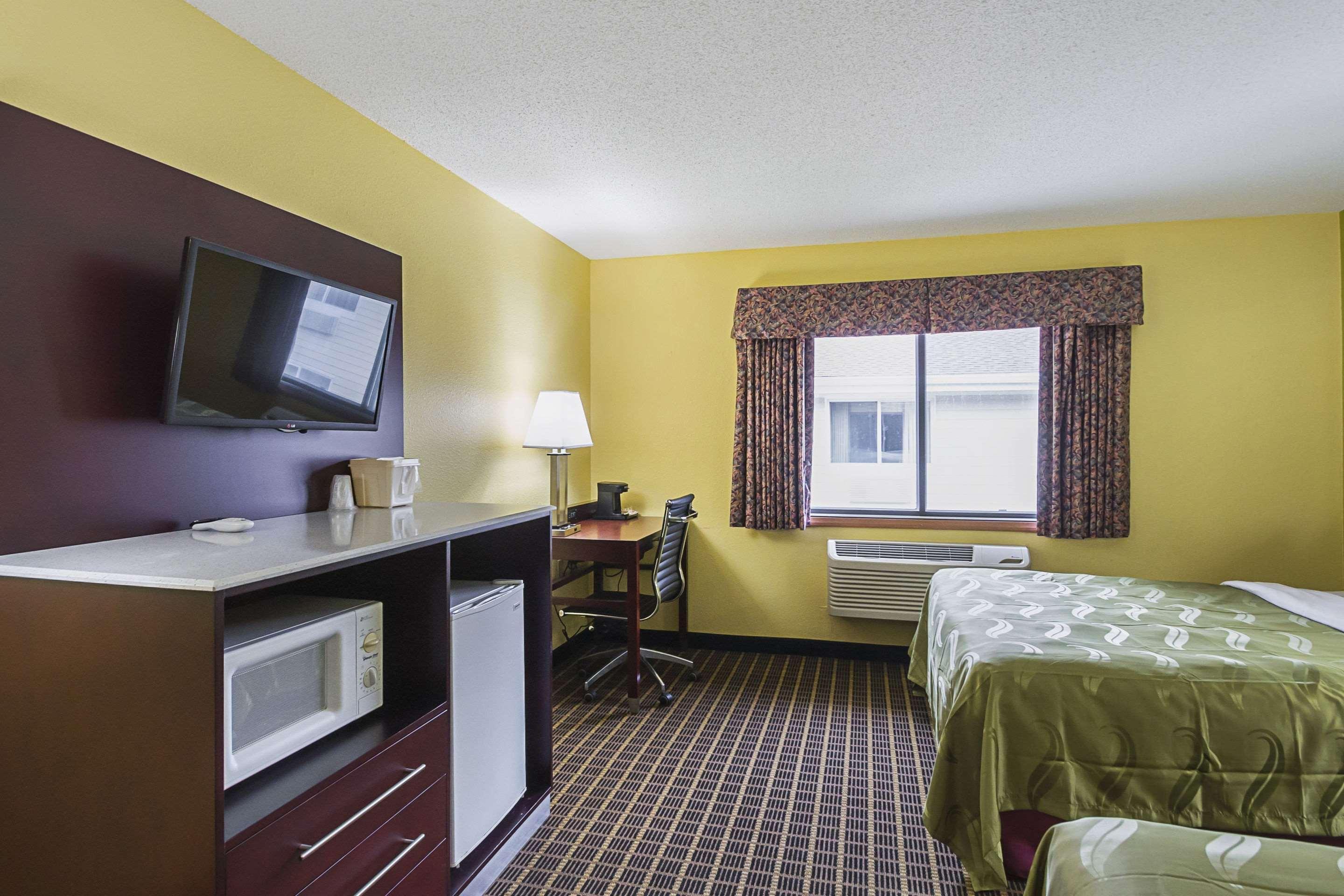 Quality Inn & Suites Harrington - Milford Exteriör bild