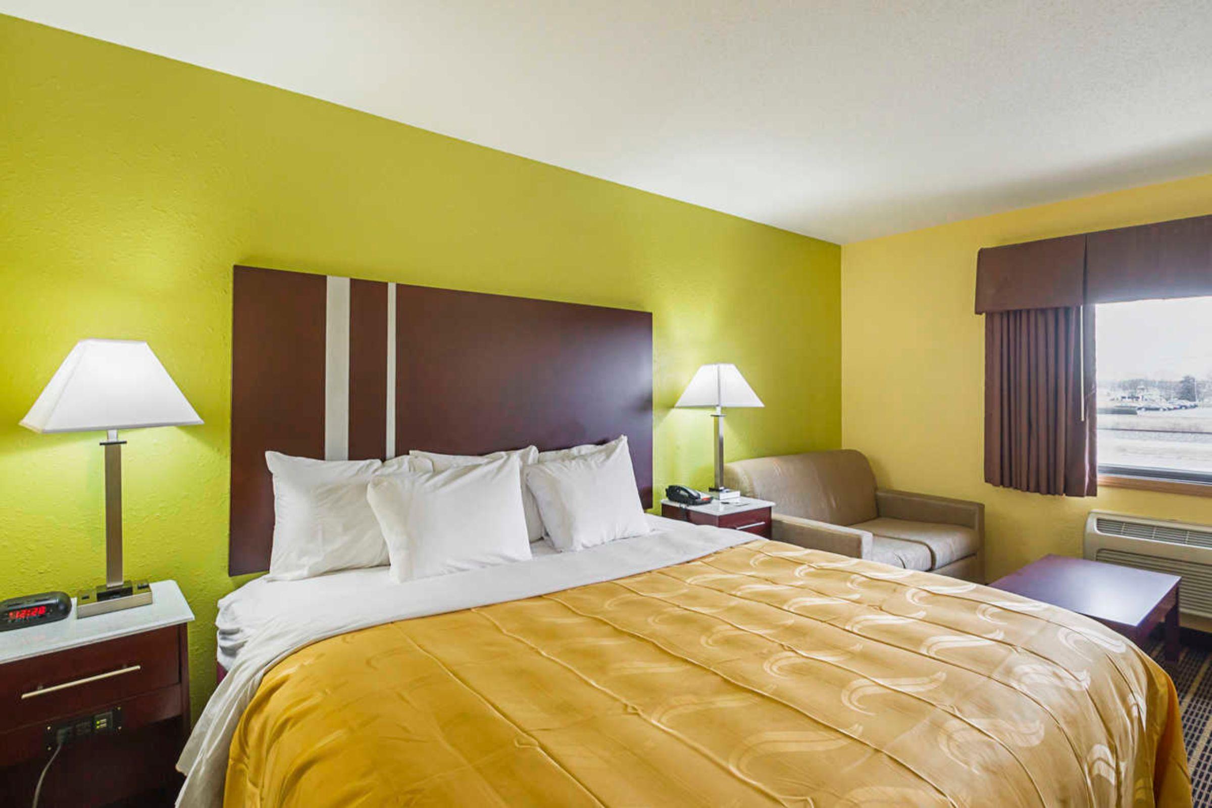 Quality Inn & Suites Harrington - Milford Exteriör bild