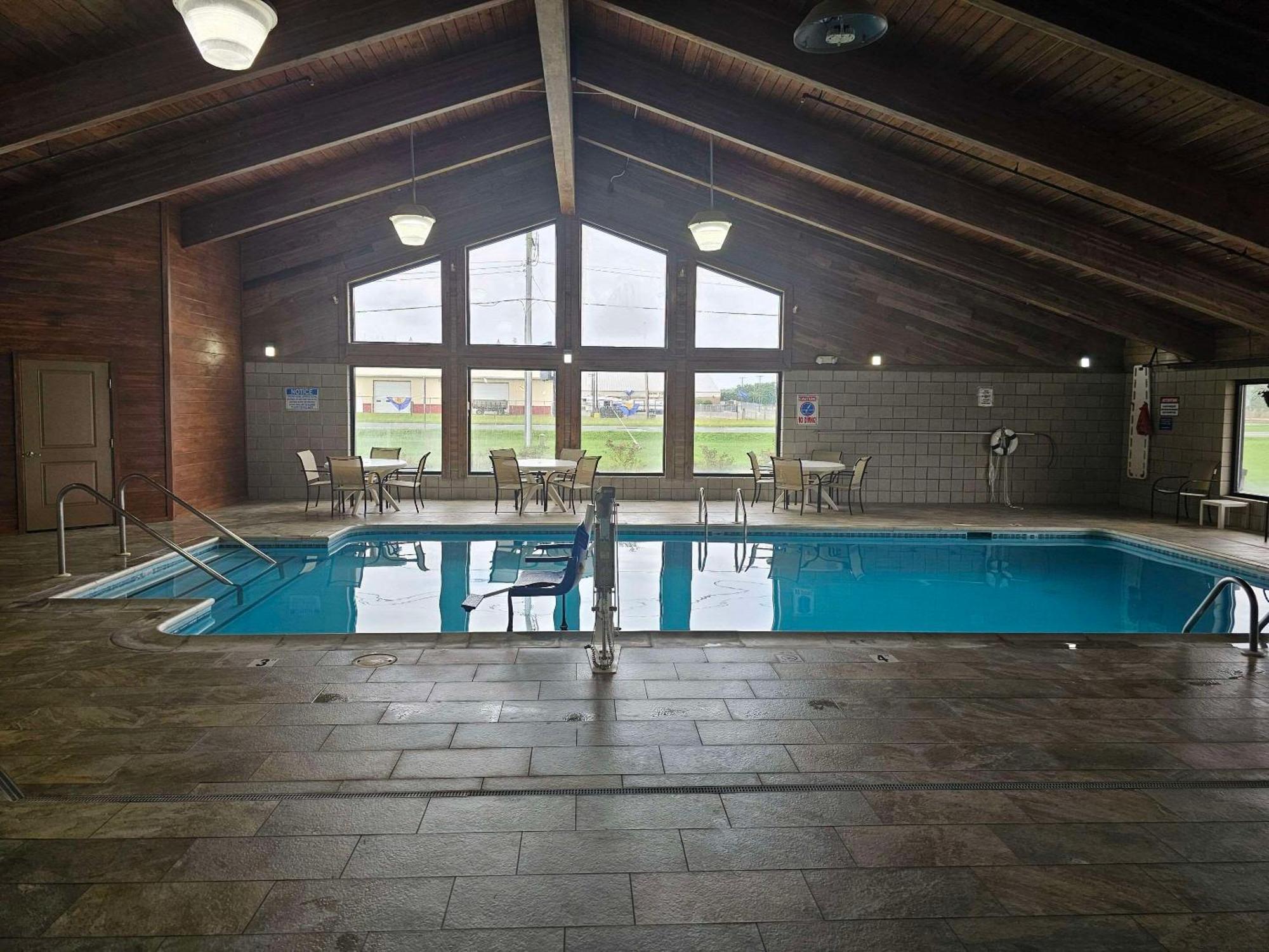 Quality Inn & Suites Harrington - Milford Exteriör bild