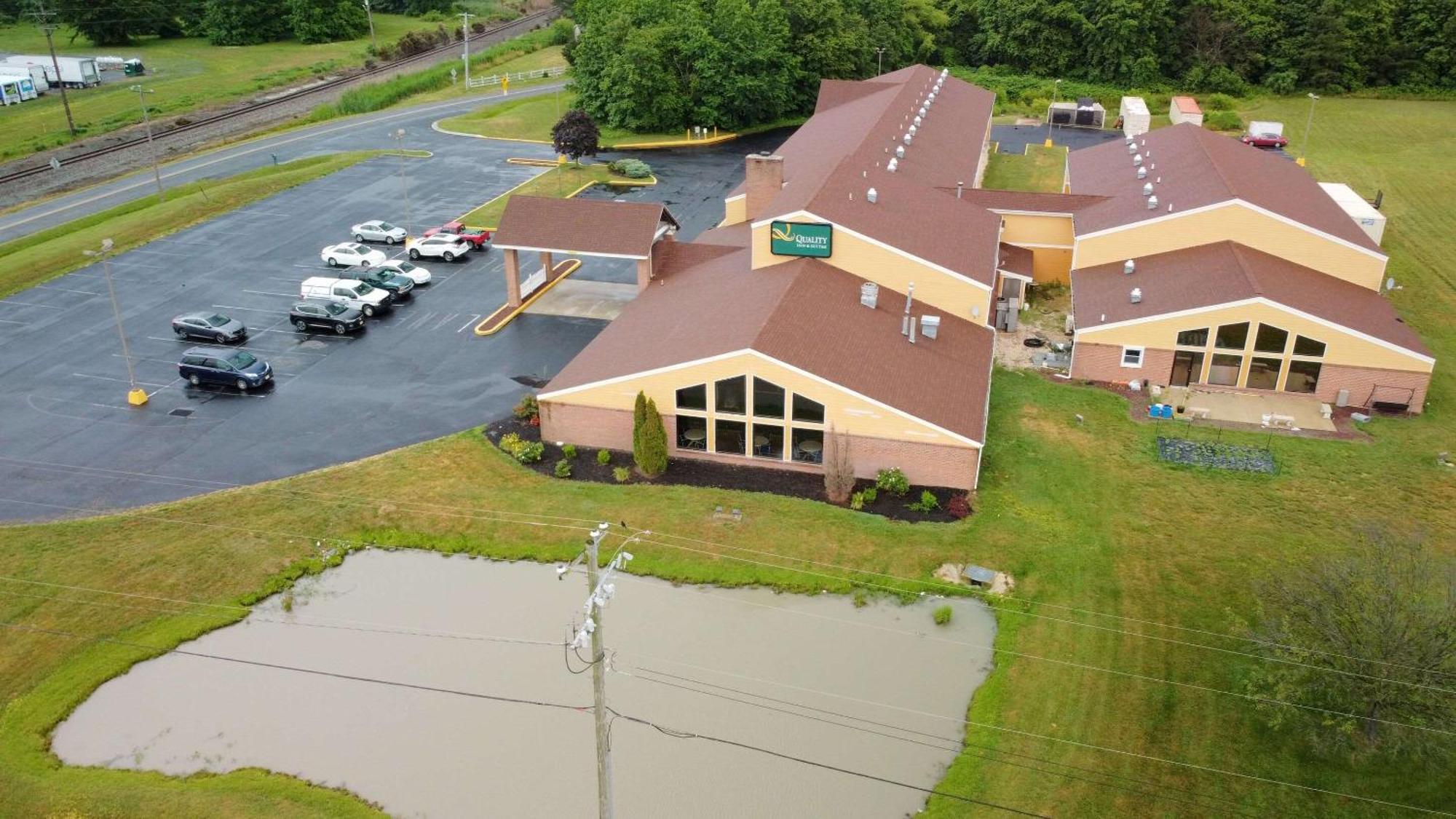 Quality Inn & Suites Harrington - Milford Exteriör bild