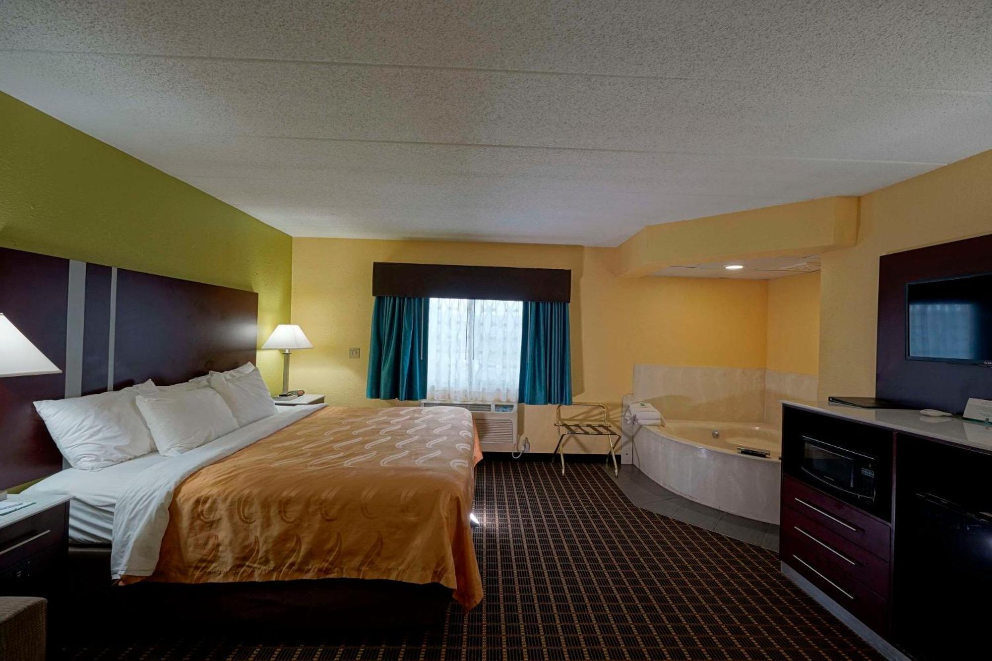 Quality Inn & Suites Harrington - Milford Exteriör bild
