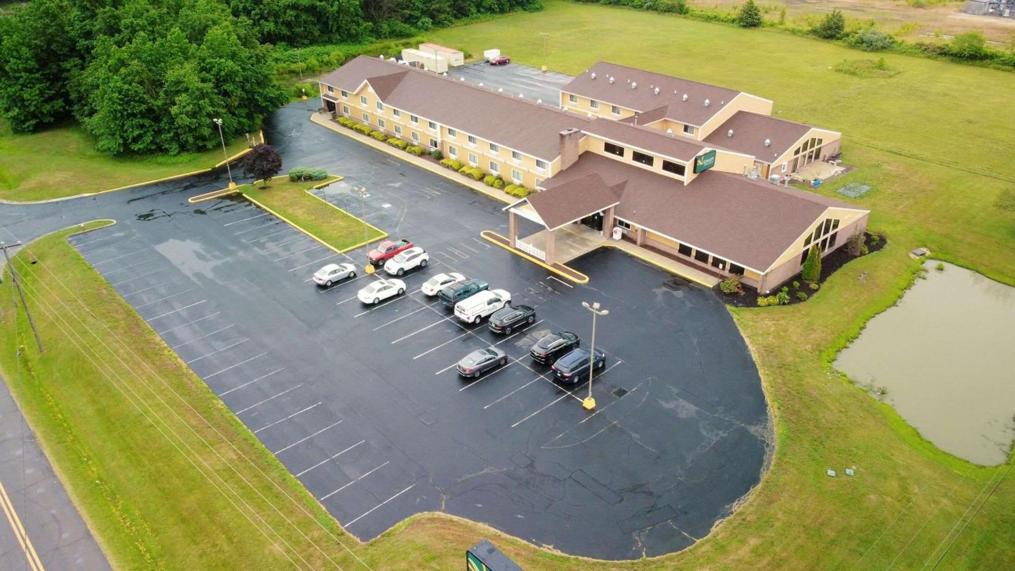 Quality Inn & Suites Harrington - Milford Exteriör bild