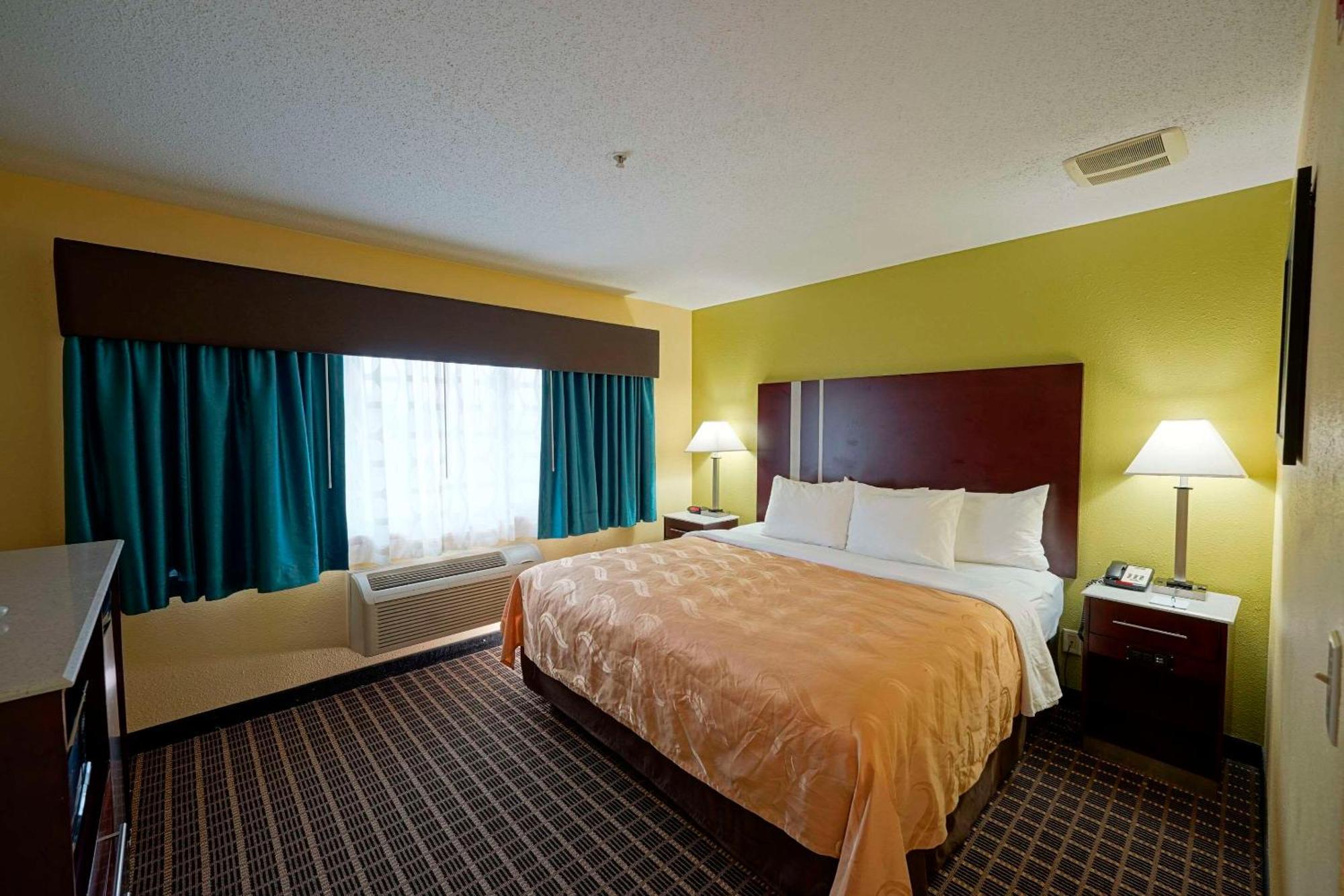 Quality Inn & Suites Harrington - Milford Exteriör bild